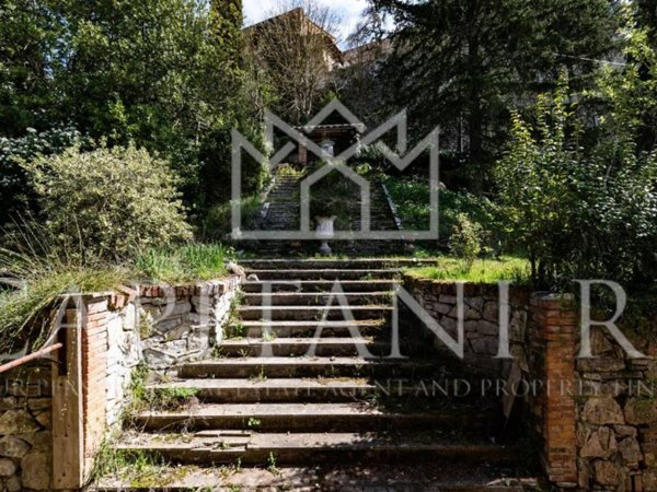 casa indipendente in vendita a Montepulciano
