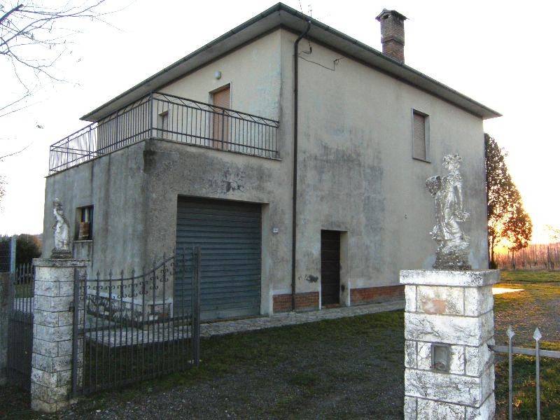 casa indipendente in vendita a Montepulciano
