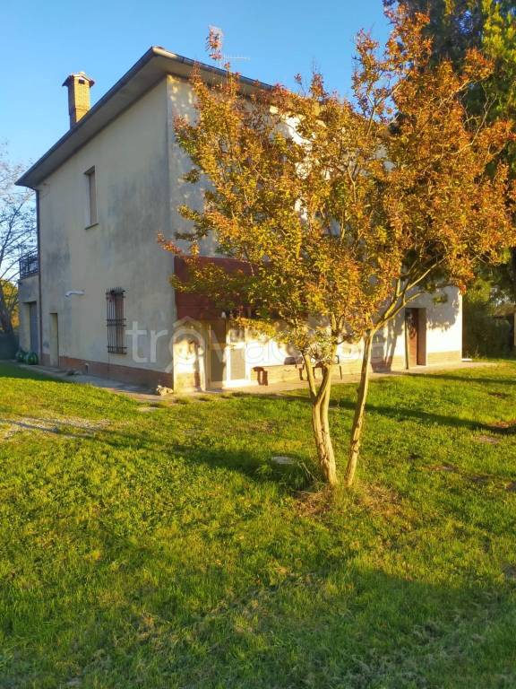 casa indipendente in vendita a Montepulciano in zona Gracciano