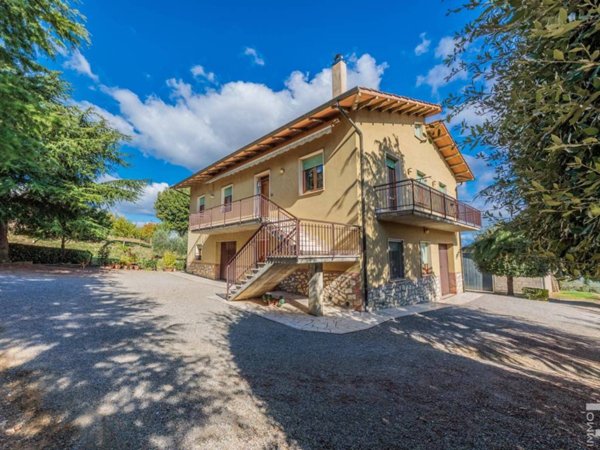 casa indipendente in vendita a Montepulciano