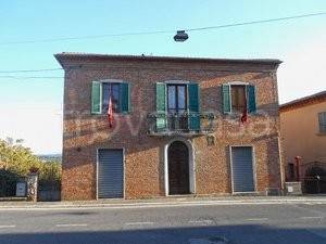 casa indipendente in vendita a Montepulciano in zona Valiano