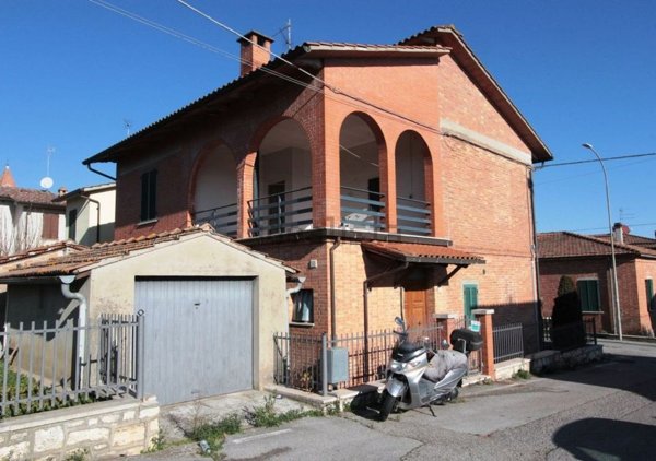 casa indipendente in vendita a Montepulciano in zona Montepulciano Stazione