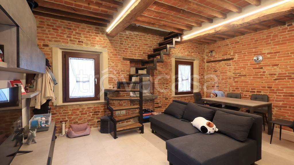 appartamento in vendita a Montepulciano in zona Valiano