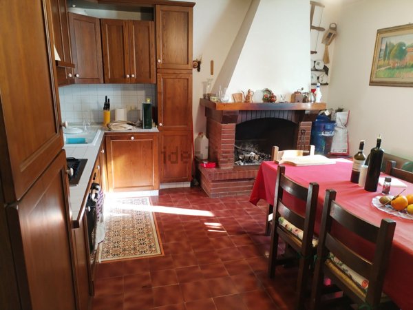 casa indipendente in vendita a Montepulciano in zona Abbadia