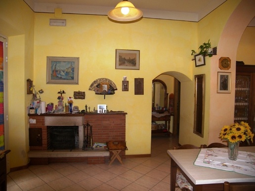 appartamento in vendita a Montepulciano in zona Gracciano