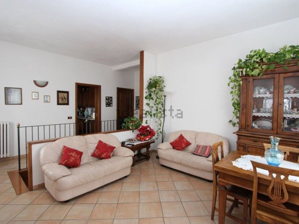 casa indipendente in vendita a Montepulciano