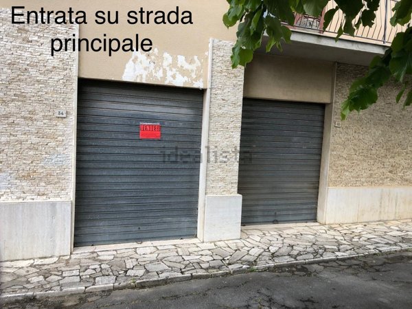 locale commerciale in vendita a Montepulciano in zona Sant'Albino