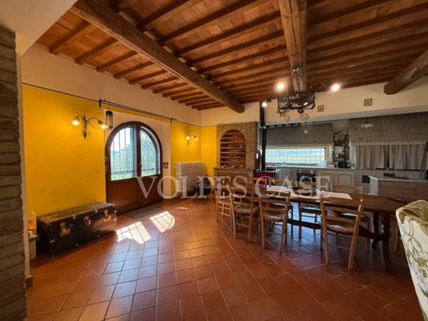 casa indipendente in vendita a Montepulciano