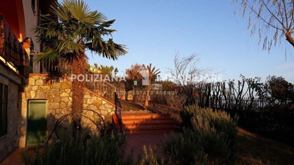 casa indipendente in vendita a Montepulciano
