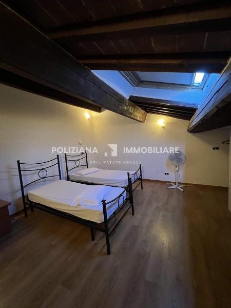 appartamento in vendita a Montepulciano in zona Gracciano