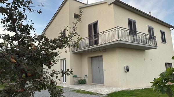 casa indipendente in vendita a Montepulciano