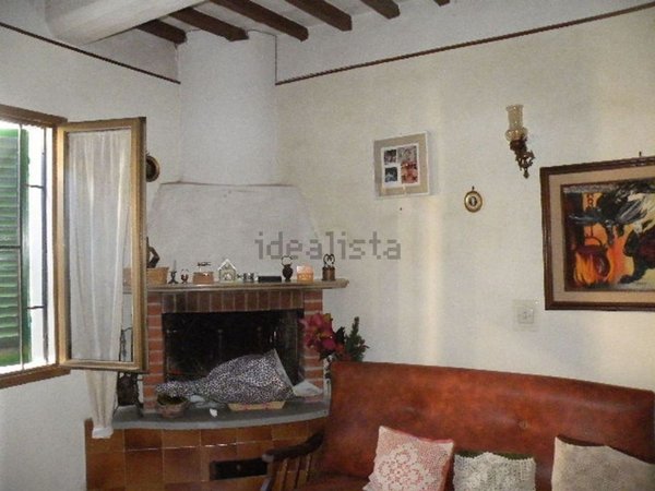 casa indipendente in vendita a Montepulciano in zona Valiano
