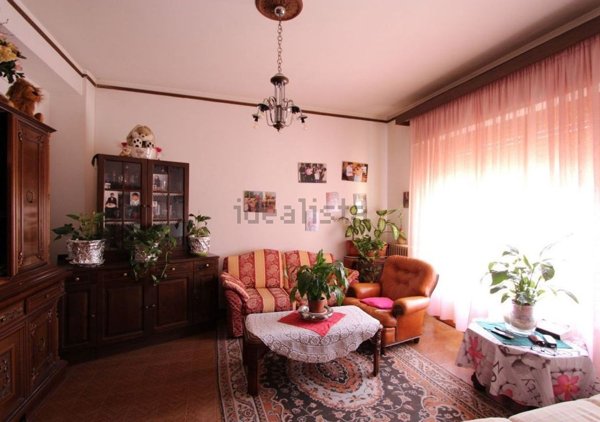 casa indipendente in vendita a Montepulciano in zona Montepulciano Stazione