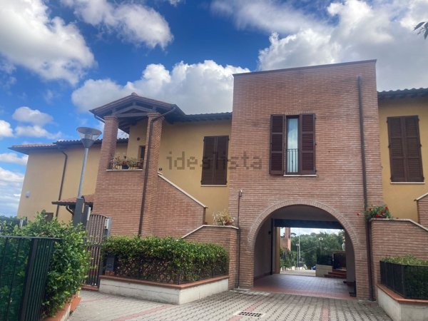 casa indipendente in vendita a Montepulciano