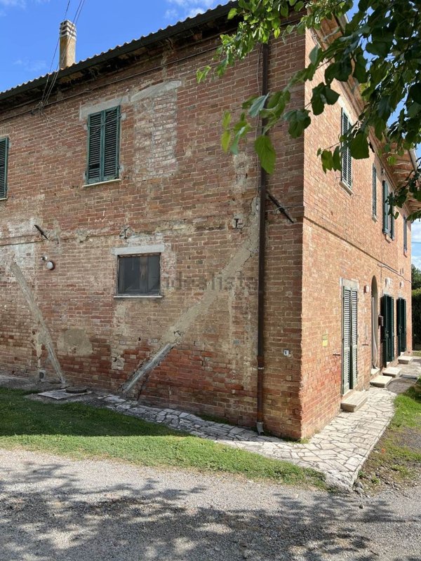 casa semindipendente in vendita a Montepulciano