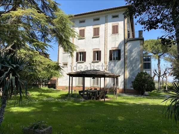 casa indipendente in vendita a Montepulciano