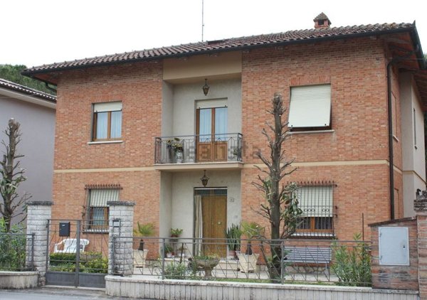casa indipendente in vendita a Montepulciano in zona Montepulciano Stazione
