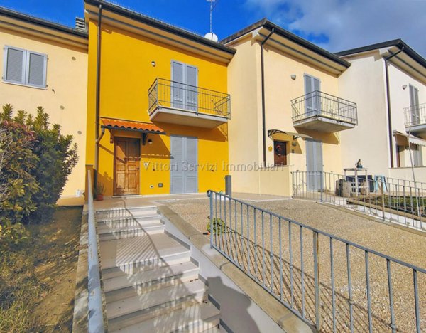 casa indipendente in vendita a Montepulciano in zona Montepulciano Stazione