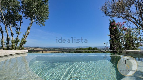 casa indipendente in vendita a Montepulciano