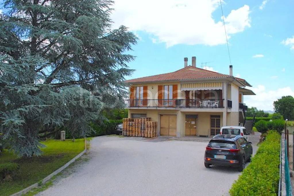 casa indipendente in vendita a Montepulciano in zona Acquaviva