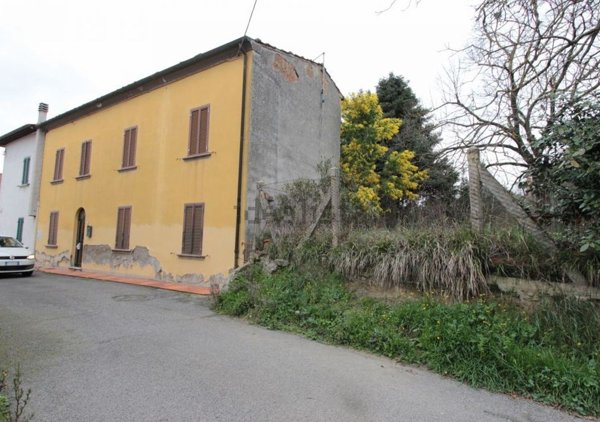 casa semindipendente in vendita a Montepulciano in zona Abbadia
