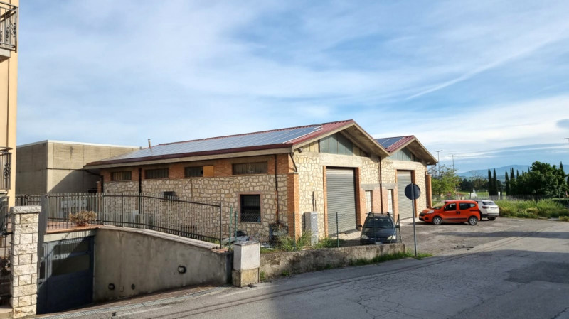 negozio in vendita a Montepulciano