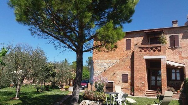casa indipendente in vendita a Montepulciano