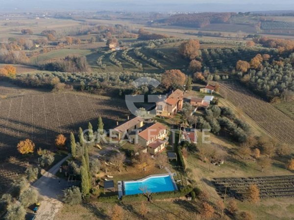casa indipendente in vendita a Montepulciano