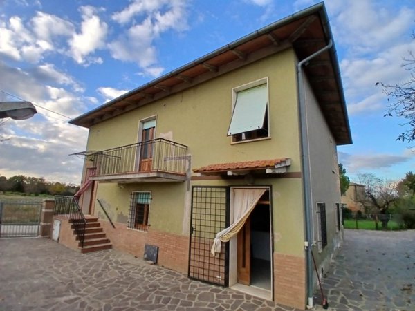 casa indipendente in vendita a Montepulciano in zona Abbadia