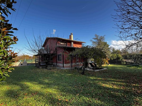 casa indipendente in vendita a Montepulciano