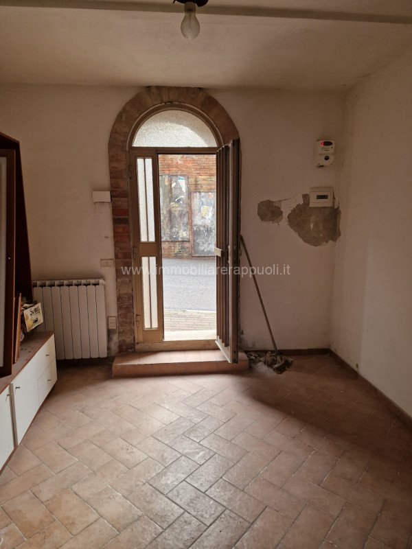 casa indipendente in vendita a Montepulciano in zona Gracciano