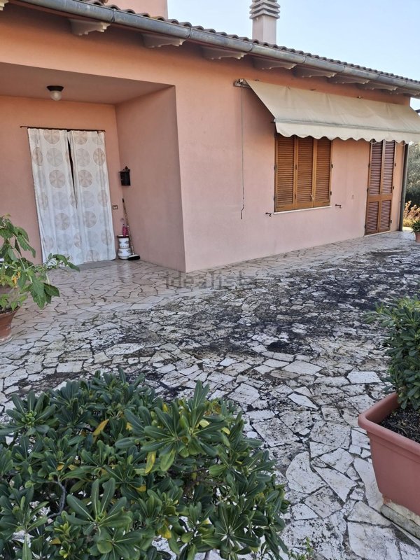 casa indipendente in vendita a Montepulciano