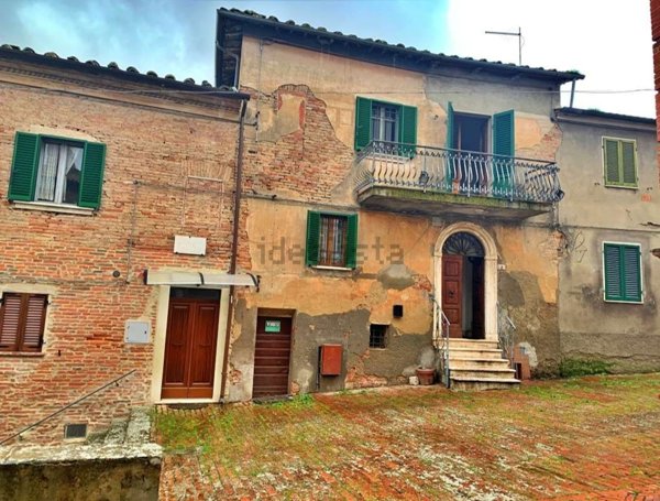 appartamento in vendita a Montepulciano in zona Valiano