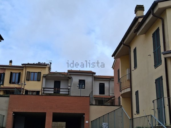 casa indipendente in vendita a Montepulciano in zona Gracciano