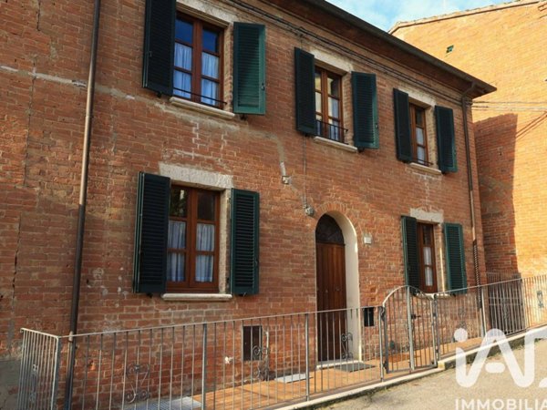 casa indipendente in vendita a Montepulciano in zona Acquaviva