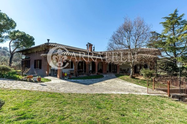 casa indipendente in vendita a Montepulciano