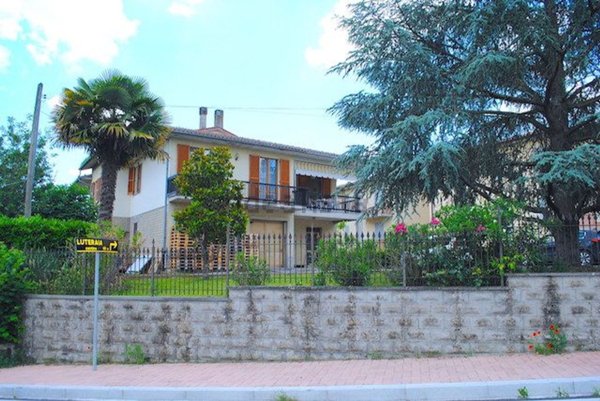 casa indipendente in vendita a Montepulciano in zona Acquaviva