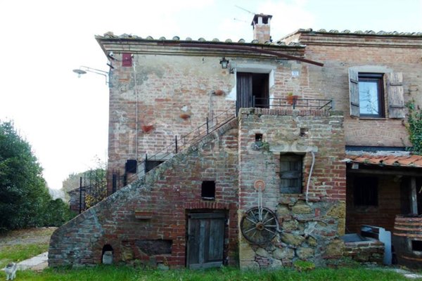 casa indipendente in vendita a Montepulciano