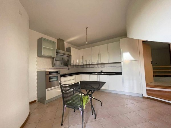 casa indipendente in vendita a Montepulciano in zona Gracciano