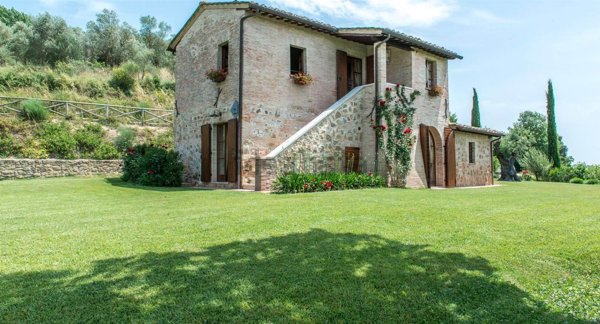 casale in vendita a Montepulciano in zona Ascianello