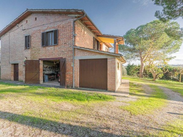 casa indipendente in vendita a Montepulciano