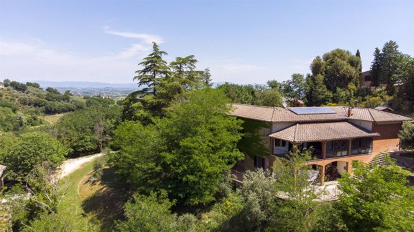 casa indipendente in vendita a Montepulciano