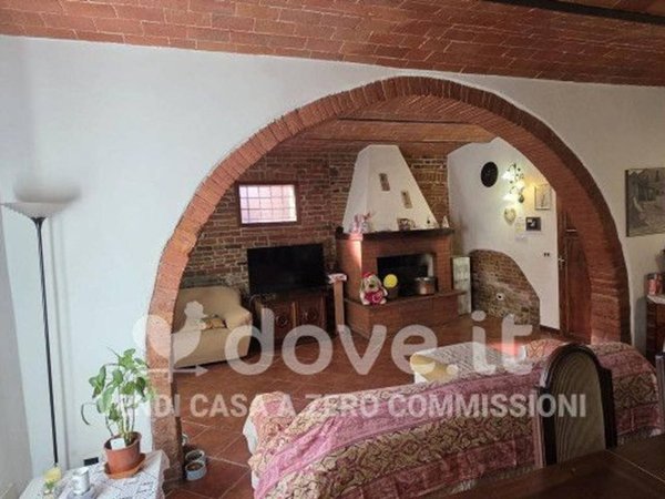 casa indipendente in vendita a Montepulciano in zona Acquaviva