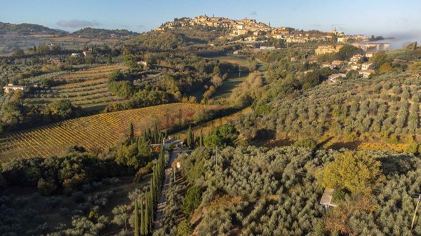 casa indipendente in vendita a Montepulciano