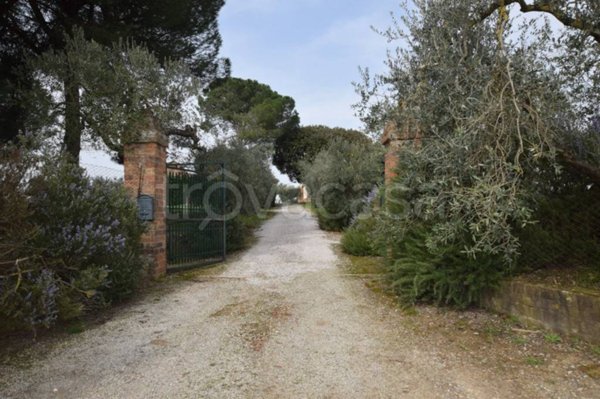 casa indipendente in vendita a Montepulciano in zona Valiano