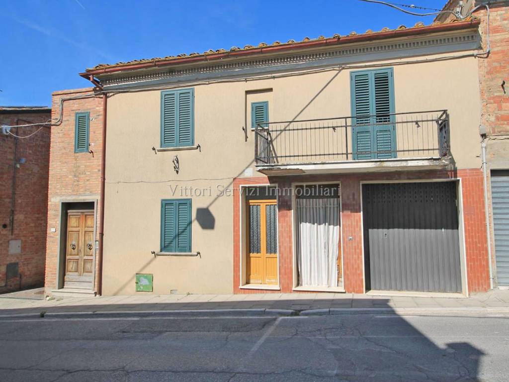 casa indipendente in vendita a Montepulciano in zona Valiano