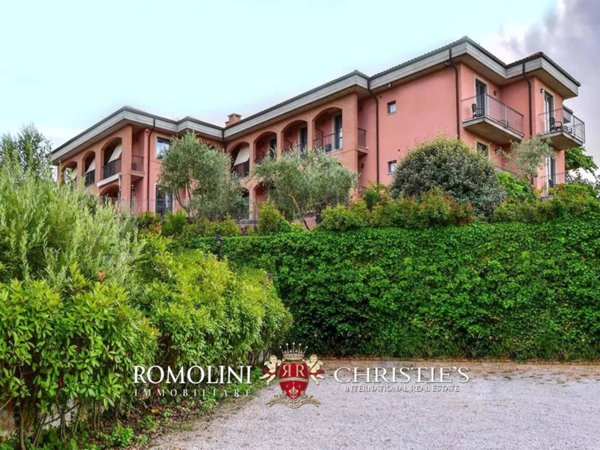 negozio in vendita a Montepulciano