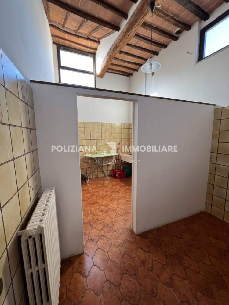 appartamento in vendita a Montepulciano in zona Gracciano