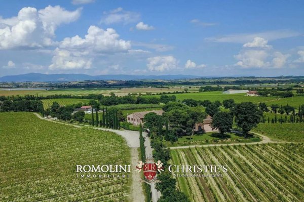 negozio in vendita a Montepulciano