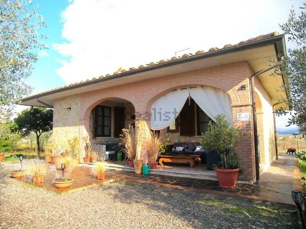 casa indipendente in vendita a Montepulciano